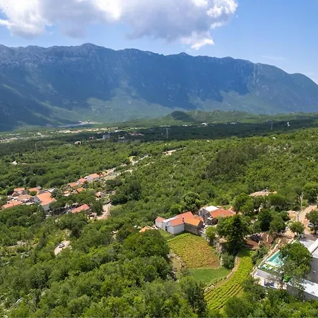 فيلة Rose In Zagvozd, Makarska Hinterland